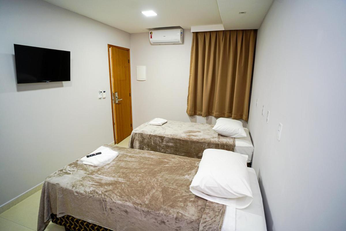 Hotel Diamantte กาโชเอรู จิ อีตาเปมิริง ภายนอก รูปภาพ